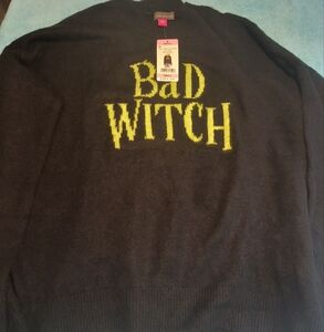Vince Camuto Black and Yellow Crew Neck Sweater